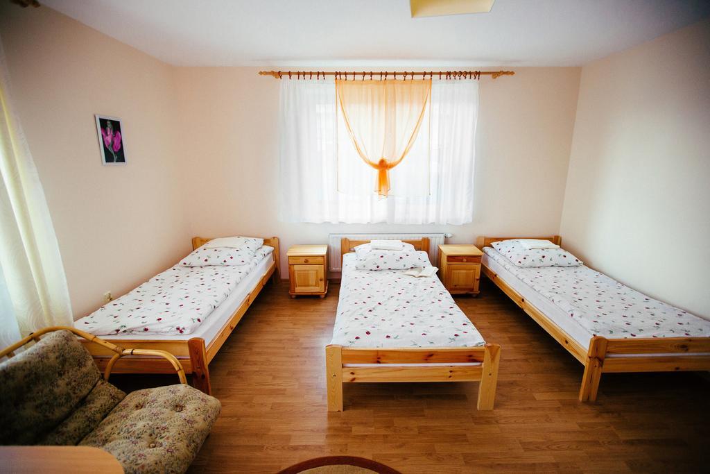 Tanie Noclegi 2 Кельце Экстерьер фото
